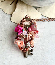 Load image into Gallery viewer, Passage Antique Skeleton Key Necklace
